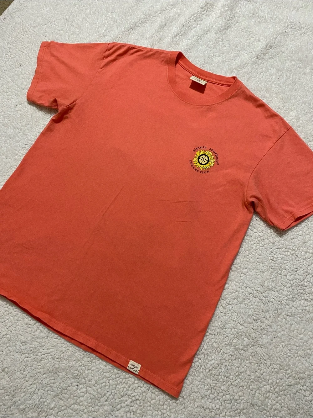 Simply Southern women’s size large Coral Short-sleeve shirt - Picture 8 of 16